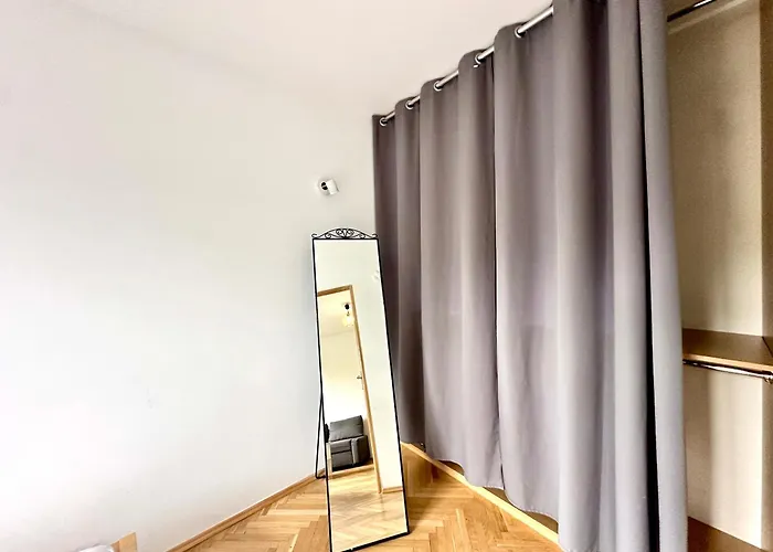 52 & Parking סופוט